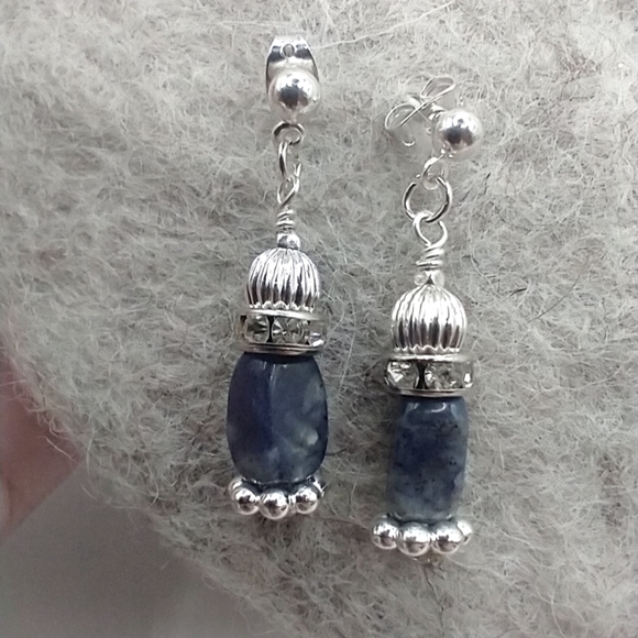 💎Sodalite Silver Tone Hardware Earrings Handcrafted Sodalite Earrings(2gr.each) - Picture 4 of 7